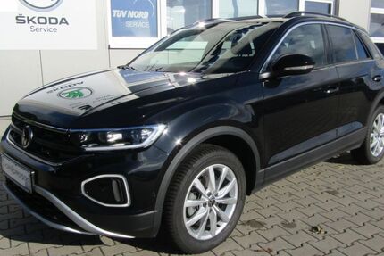 VW T-Roc 9.237 km 32.990 € Rastede 26180