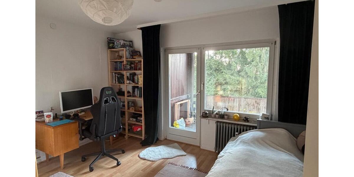 Etagenwohnung Kassel Nordshausen - 4 Zimmer, 150 m&sup2;, 1.500&euro; | Angebot:25515595