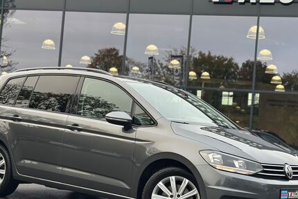 VW Touran 140.622 km 16.490 € Aurich 26605