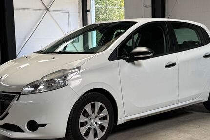 Peugeot 208 123.012 km 2.990 &euro; Bielefeld 33649