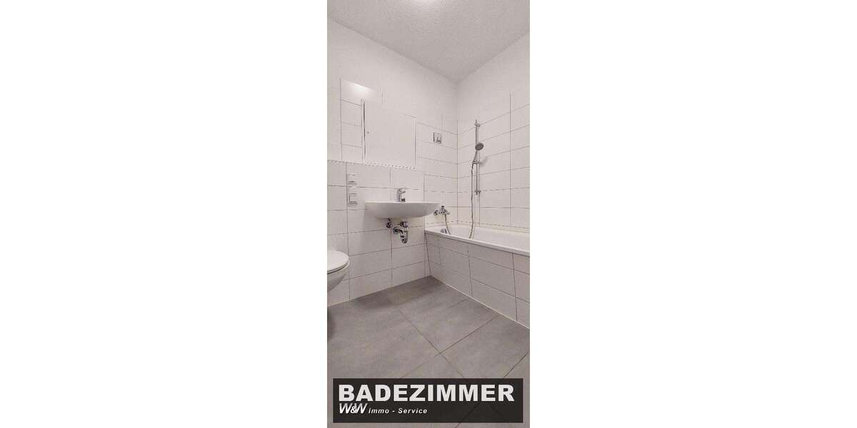 Etagenwohnung Zwickau Neuplanitz - 4 Zimmer, 90 m&sup2;, 449&euro; | Angebot:24892842