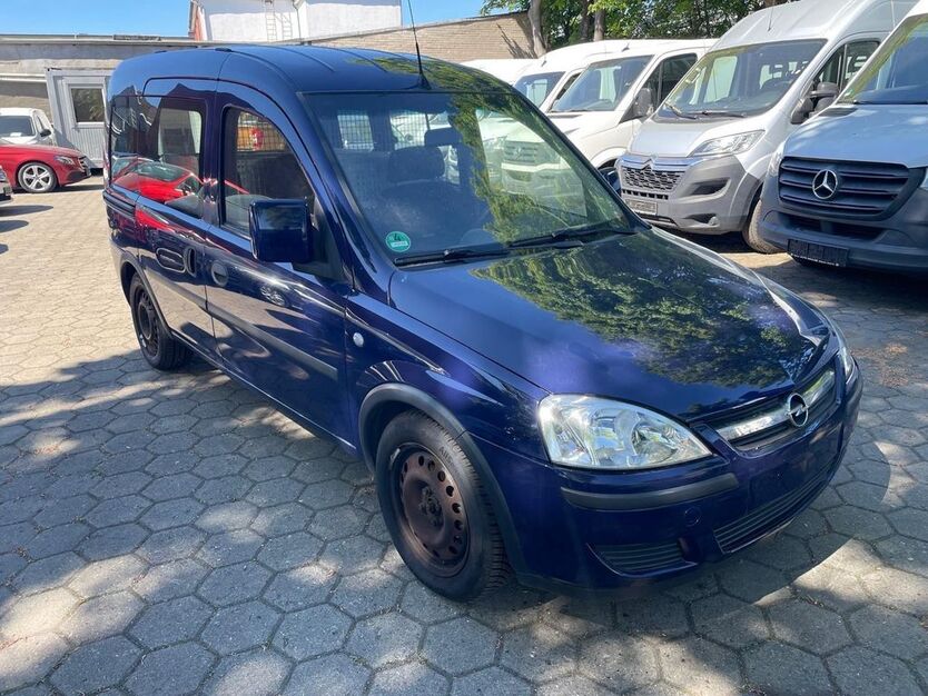 Opel Combo 118.400 km 2.950 € Hamburg 20537