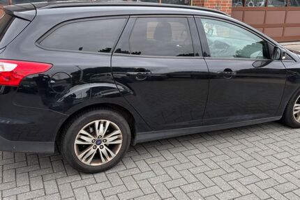 Ford Focus 198.000 km 3.200 € Oldenburg 26122