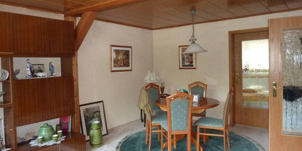 Mehrfamilienhaus, Wohnhaus Geratal - 8 Zimmer, 166 m&sup2;, 139.000&euro; | Angebot:25685476