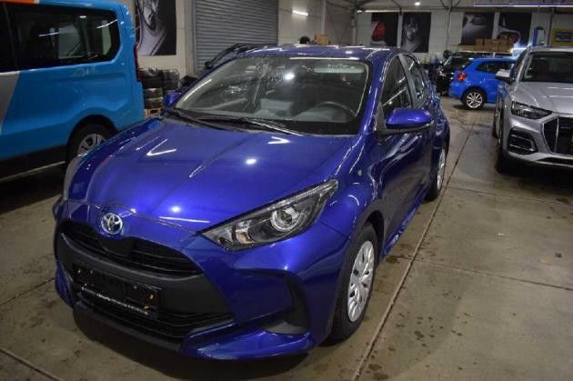 Toyota Yaris 25.000 km 18.500 &euro; Bad Gögging 93333