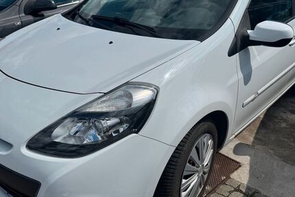 Renault Clio 230.000 km 1.799 &euro; Fürth 90768