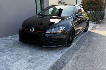VW Golf 130.500 km 15.500 &euro; Weinsberg 74189