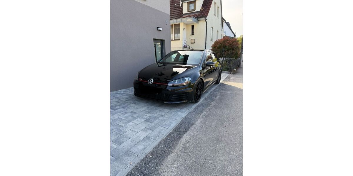 VW Golf 130.500 km 15.500 &euro; Weinsberg 74189