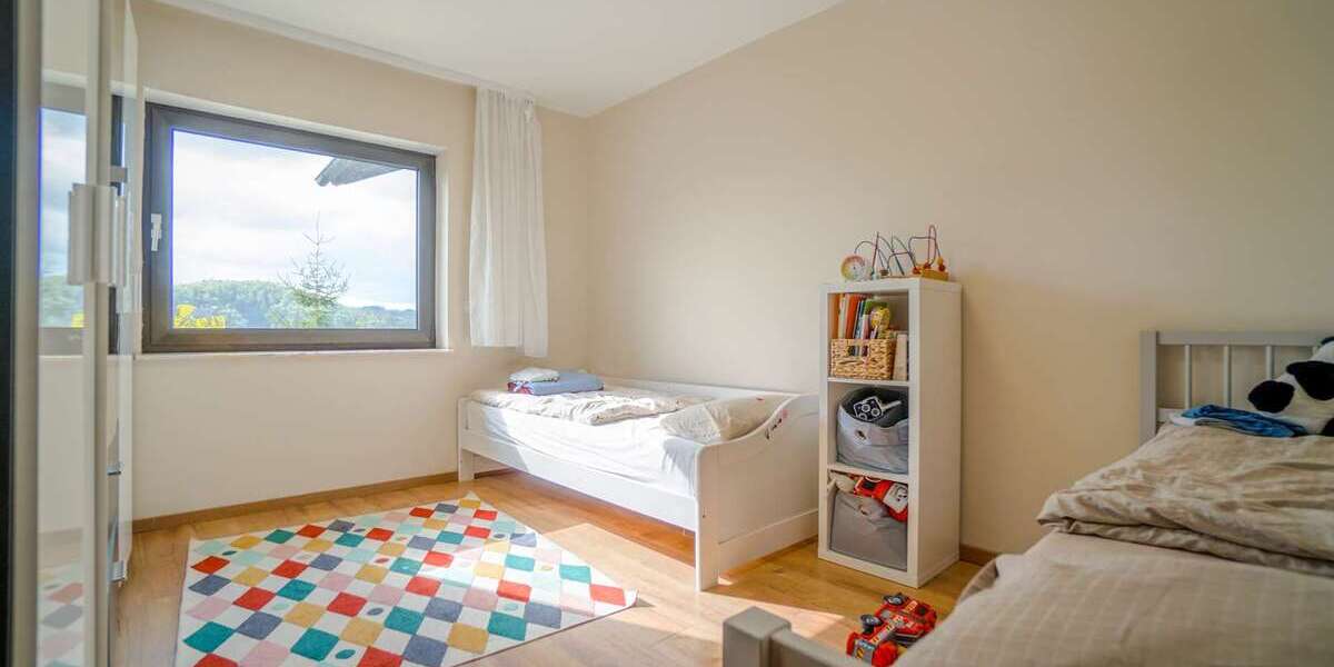 Mehrfamilienhaus mit Weitblick in bester Lage Herborn OT - Mehrfamilienhaus, Wohnhaus Herborn | Angebot:27271502