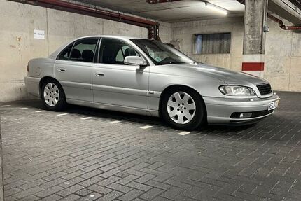 Opel Omega