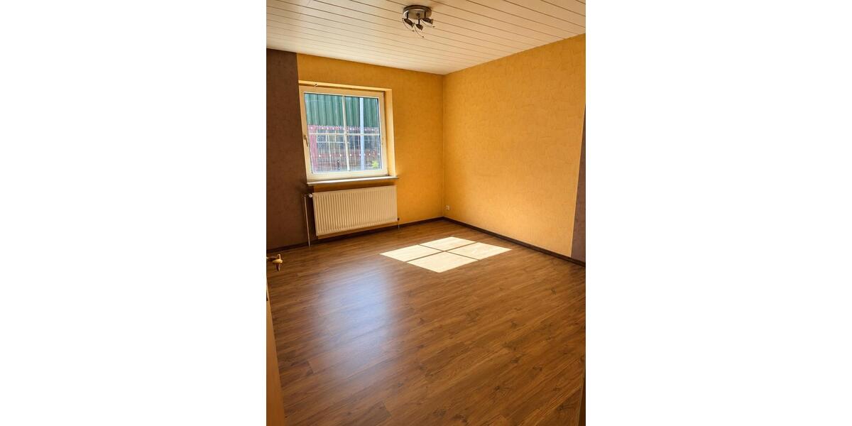 Mehrfamilienhaus, Wohnhaus Itzstedt - 5 Zimmer, 175 m&sup2;, 349.000&euro; | Angebot:27113506