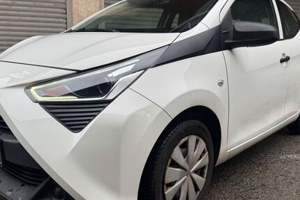 Toyota Aygo (X) 121.888 km 8.895 &euro; Altensteig 72213