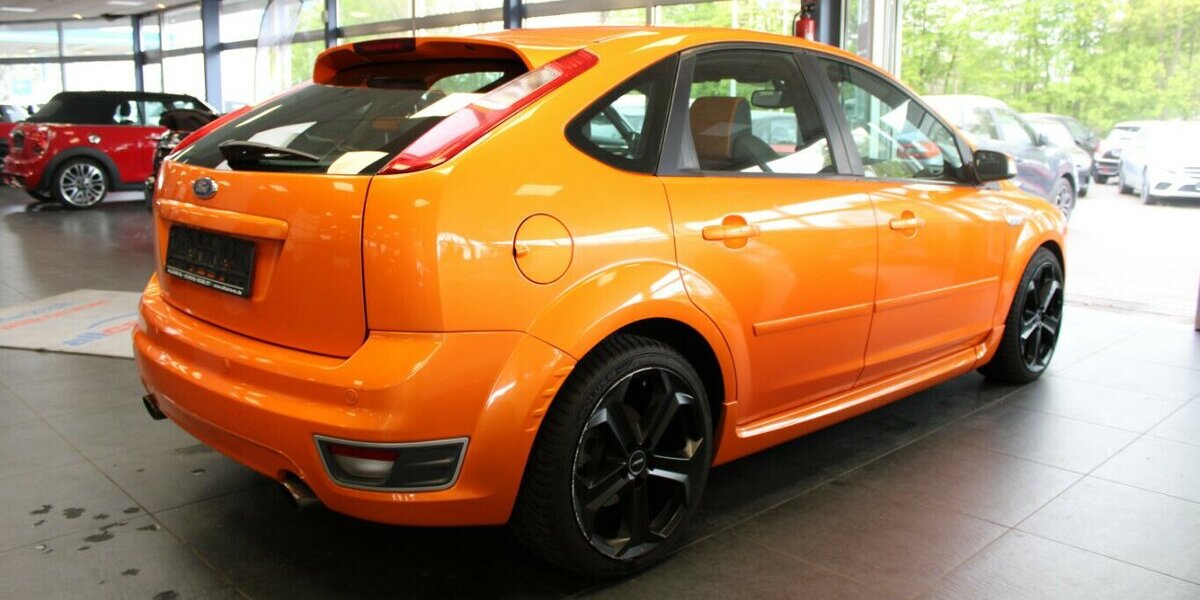 Ford Focus 2.5 MK2 ST - Recaro - SHZ -Navi - 96.133 km 12.980 € Euskirchen 53881