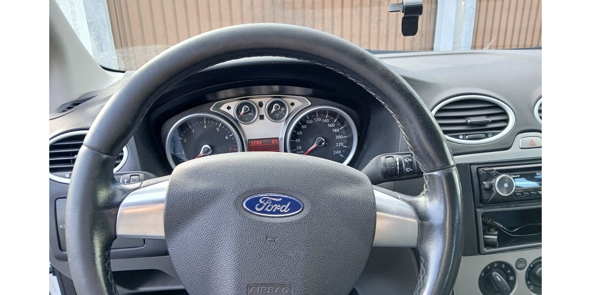 Ford Focus 200.000 km 2.000 &euro; Königsbronn 89551