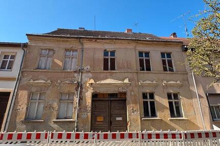 Haus Zehdenick - 8 Zimmer, 144 m&sup2;, 50.000&euro; | Angebot:26253206