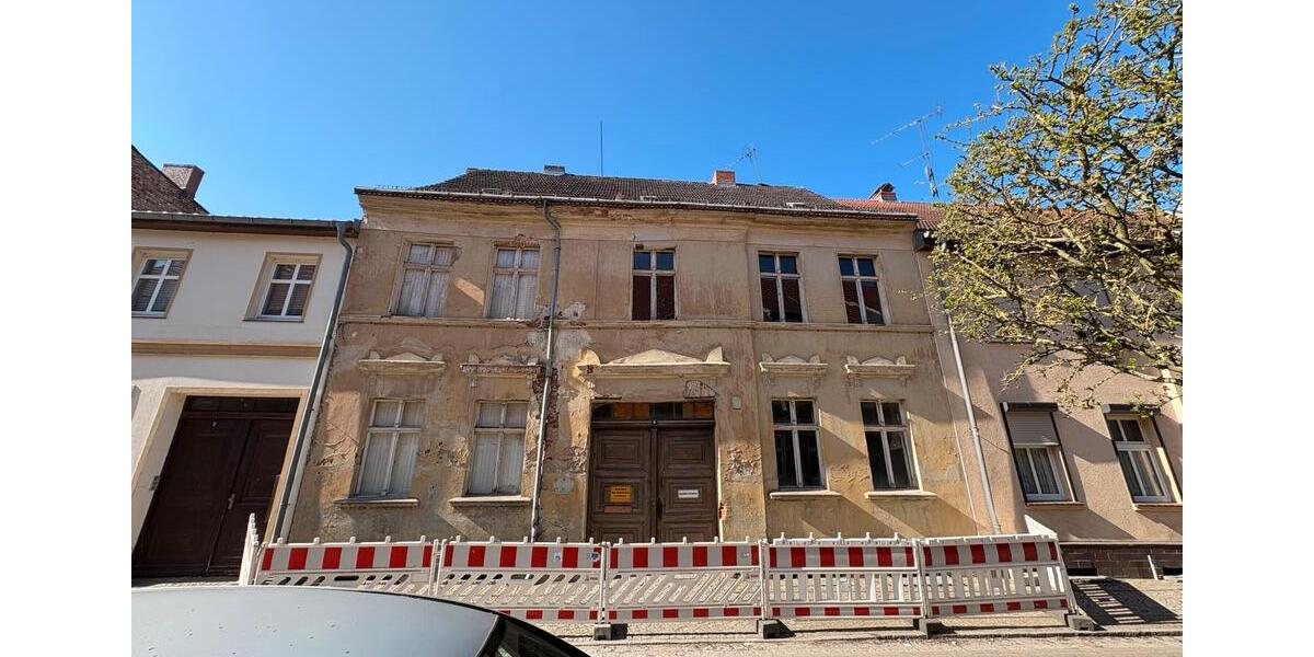 Mehrfamilienhaus, Wohnhaus Zehdenick - 8 Zimmer, 144 m&sup2;, 50.000&euro; | Angebot:26253206