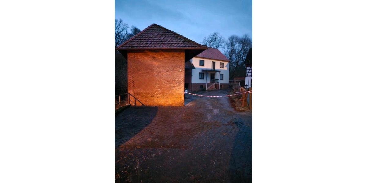 Sanierungsbedürftiges Haus mit Scheunen in Hilkerode 10 zimmer