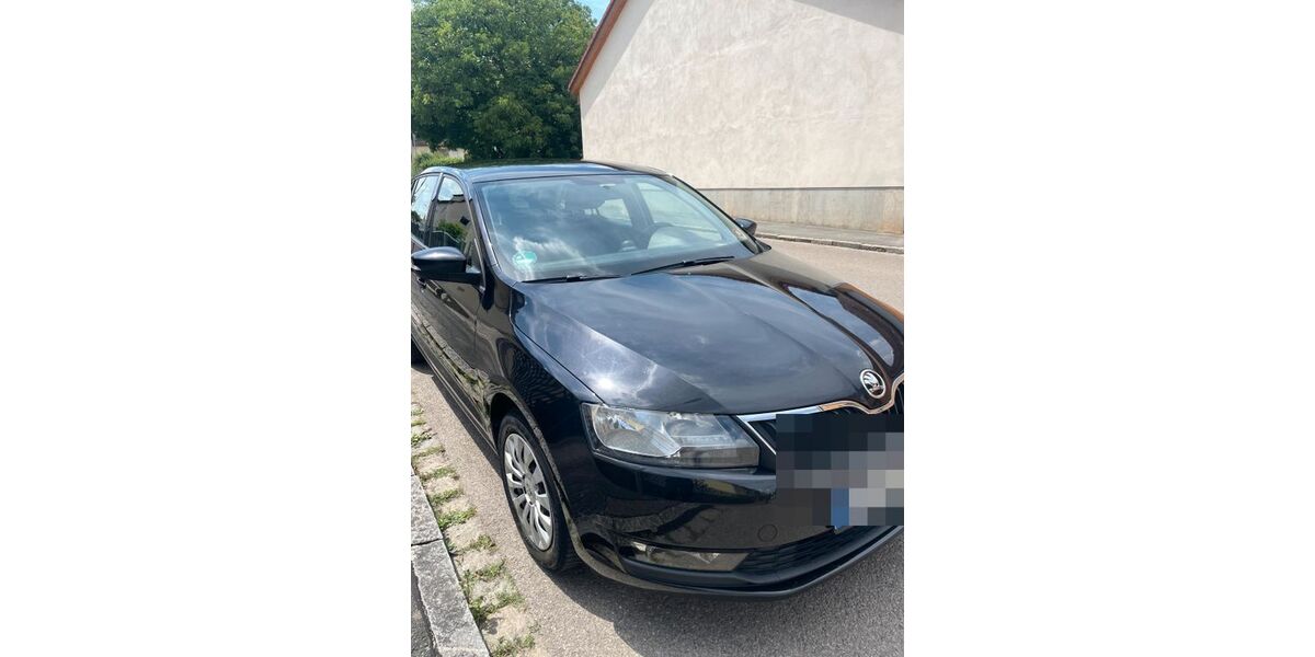 Skoda Rapid 109.582 km 9.950 &euro; Stein 90547