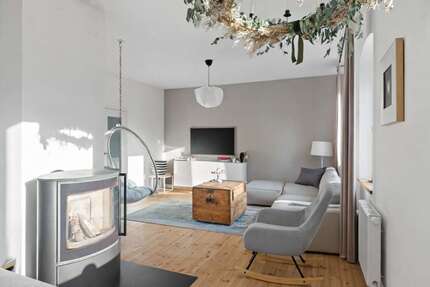 Haus Halle Dölau - 5 Zimmer, 200 m&sup2;, 650.000&euro; | Angebot:25719672