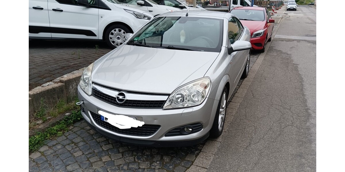 Opel Astra H Twintop 167.000 km 3.250 € Velbert 42551
