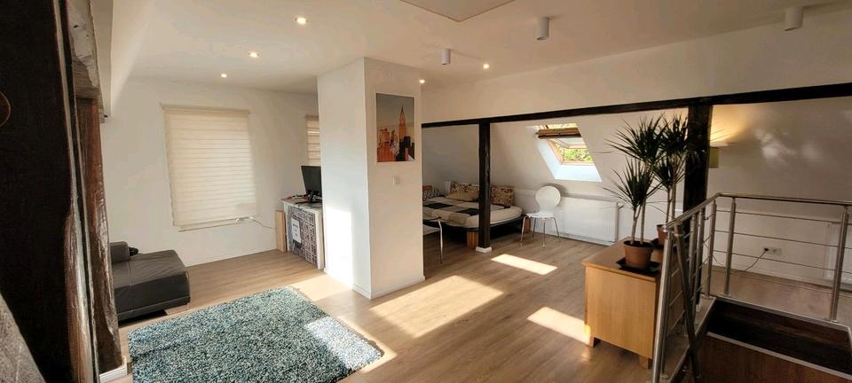 2.5 Zimmer DG Atelierwohung 2 zimmer