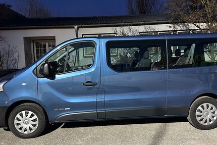 Renault Trafic 299.800 km 8.900 &euro; Berlin 12681