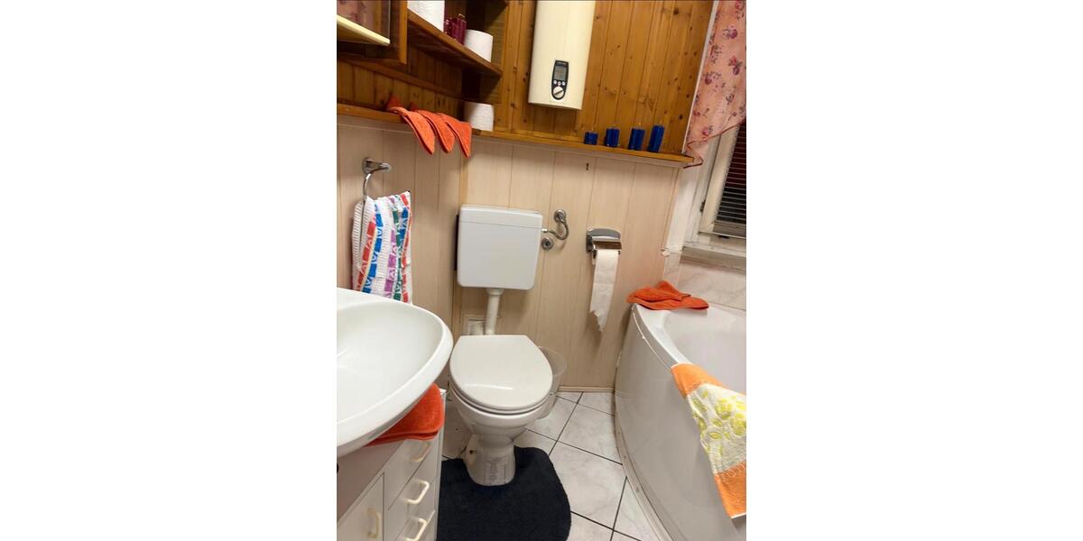 Reihenhaus Buttstädt - 5 Zimmer, 124 m&sup2;, 60.000&euro; | Angebot:26221458