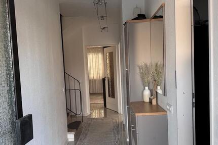 Haus Geldern - 6 Zimmer, 140 m&sup2;, 1.500&euro; | Angebot:24837653