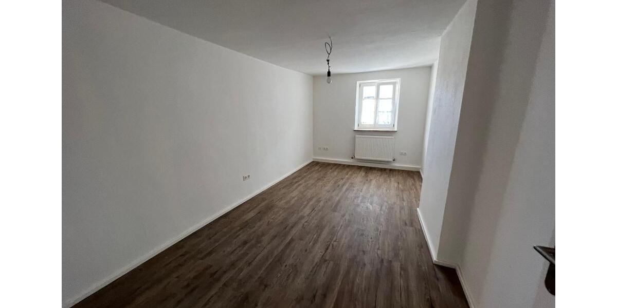 Etagenwohnung Pegnitz - 4 Zimmer, 120 m&sup2;, 960&euro; | Angebot:26337844