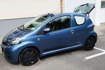 Toyota Aygo 115.000 km 2.400 &euro; Stuttgart 70178