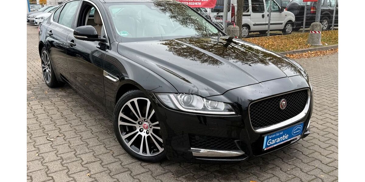 Jaguar XF 176.550 km 13.200 &euro; Offenbach 63071