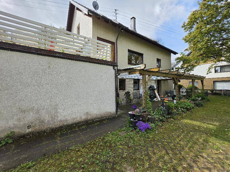 Etagenwohnung Eitorf - 3 Zimmer, 97 m&sup2;, 146.000&euro; | Angebot:26204803