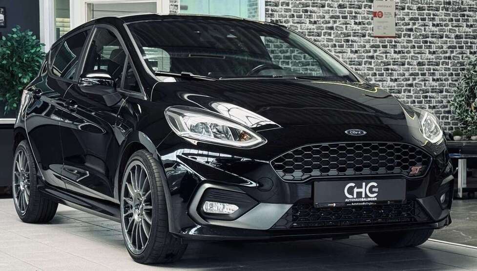 Ford Fiesta 102.821 km 12.990 € Balingen 72336