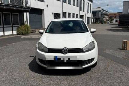 VW Golf 220.000 km 3.200 &euro; Köln 50823