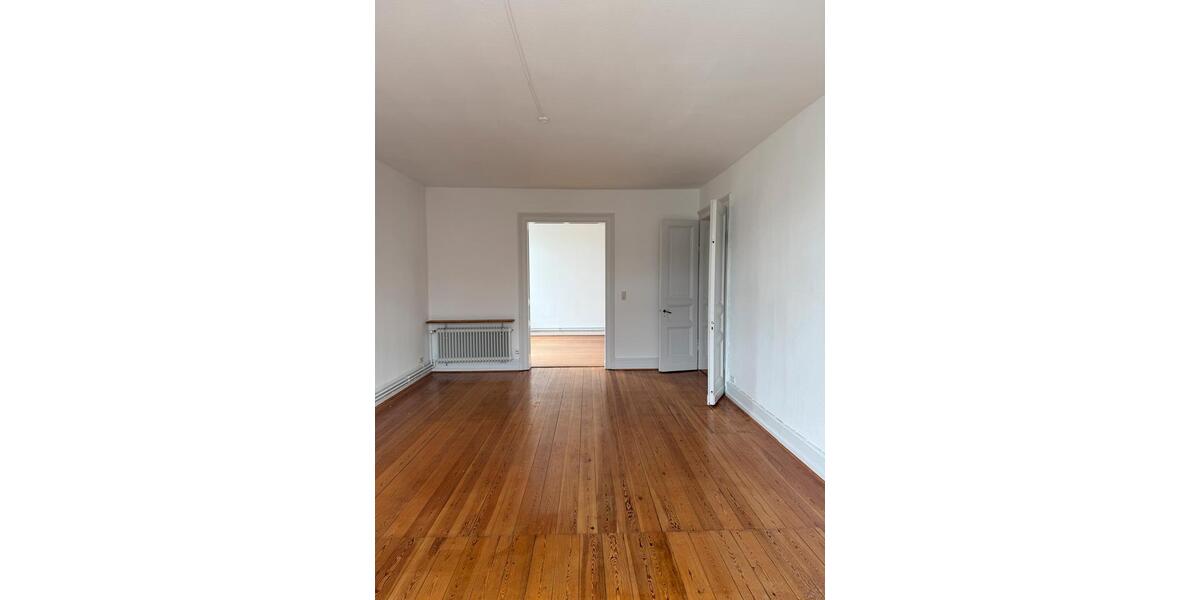 Etagenwohnung Schleswig - 4 Zimmer, 122 m&sup2;, 900&euro; | Angebot:26444748