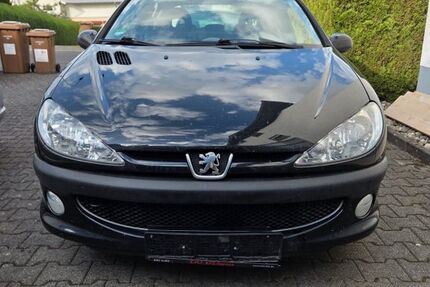 Peugeot 206 148.000 km 950 &euro; Boden 54612