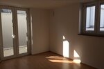 Moderne, charmante 2-Zi-Souterrain-Wohnung WFL ca. 66 m² Energiesparhaus Fußbodenheizung Terrasse und Garage. - Etagenwohnung Neunburg vorm Wald | Angebot:26952314