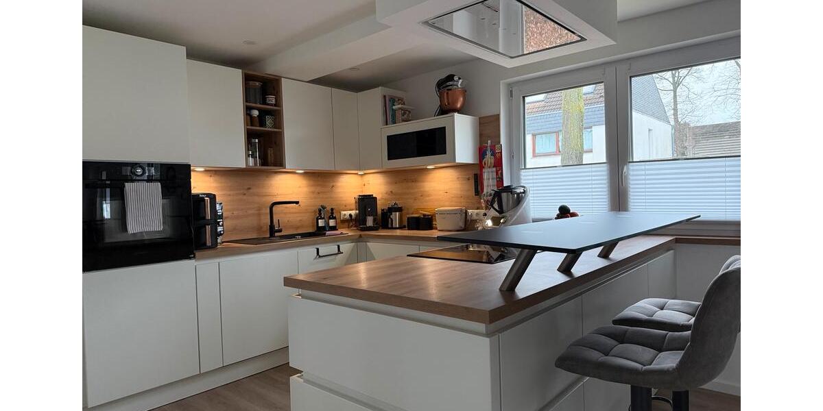 Doppelhaushälfte Leverkusen - 4 Zimmer, 135 m&sup2;, 2.450&euro; | Angebot:24712161