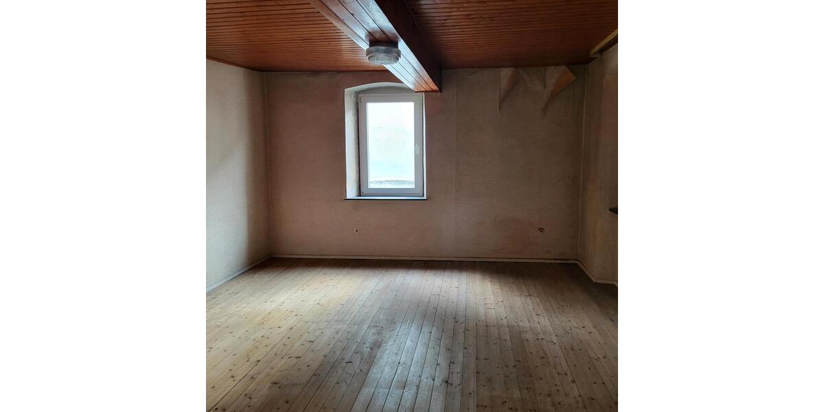 Bauernhaus, Landhaus Marnheim - 4 Zimmer, 155 m&sup2;, 230.000&euro; | Angebot:26271930