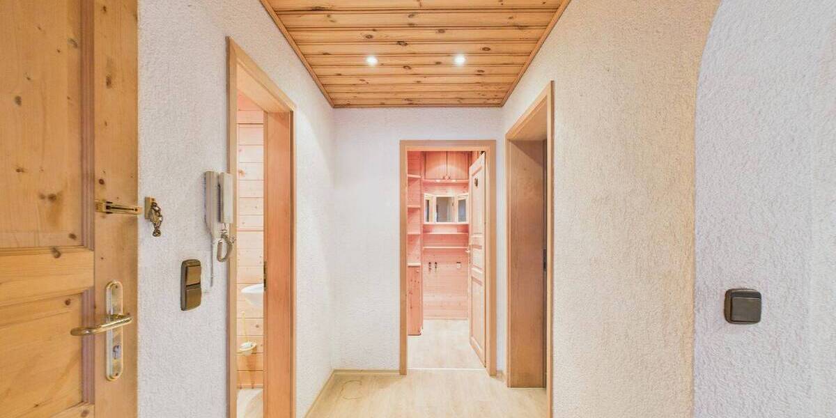 Etagenwohnung Metzingen - 3 Zimmer, 67 m&sup2;, 199.000&euro; | Angebot:26329613