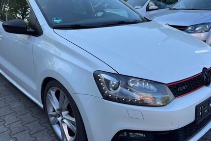 VW Polo 198.250 km 8.200 € Frankfurt am Main 60528