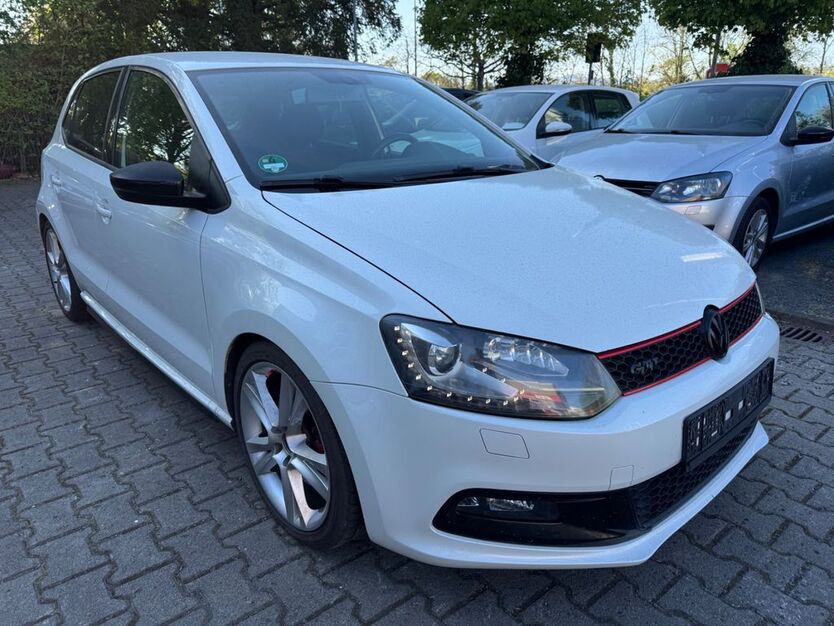 VW Polo 198.250 km 8.200 € Frankfurt am Main 60528