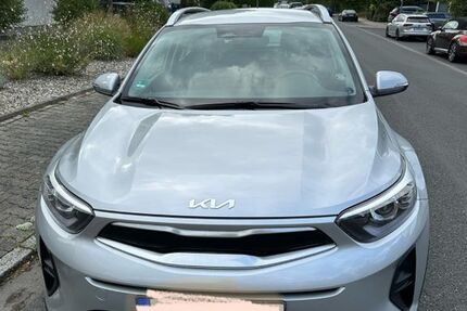 Kia Stonic 21.100 km 17.000 € Frankfurt 60435