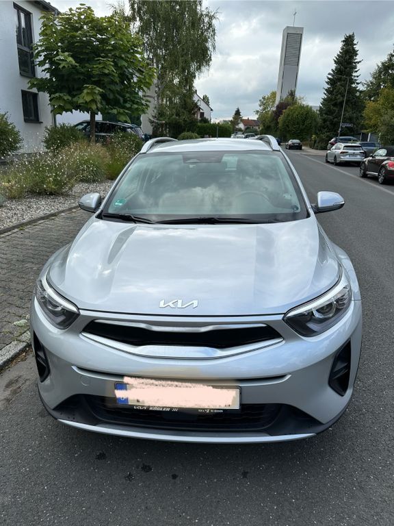 Kia Stonic 21.100 km 17.000 € Frankfurt 60435