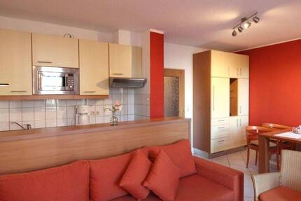 Nur 150m bis zum Strand - farbenfrohe 2-Zimmer-Wohnung in Cuxhaven