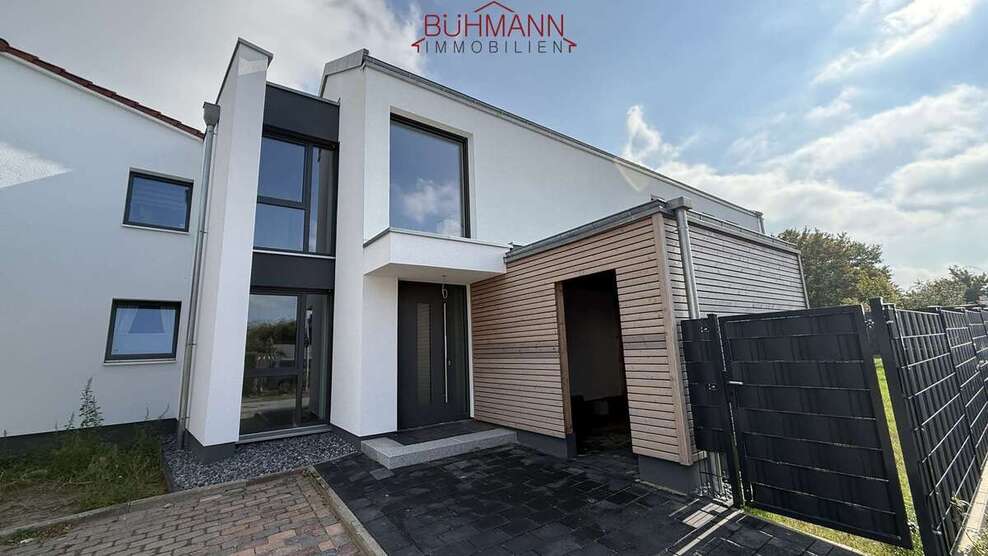 Haus zum Mieten in Wunstorf 1.610 € 140 m² 5 zimmer