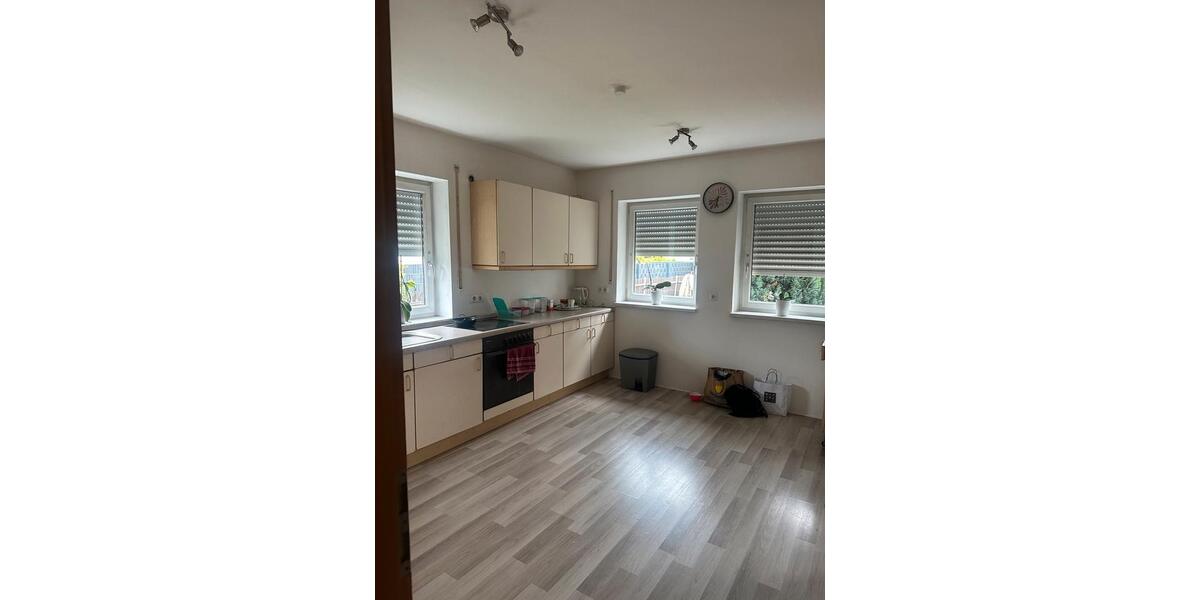 Einfamilienhaus Altenstadt an der Waldnaab - 6 Zimmer, 207 m&sup2;, 340.000&euro; | Angebot:26314577