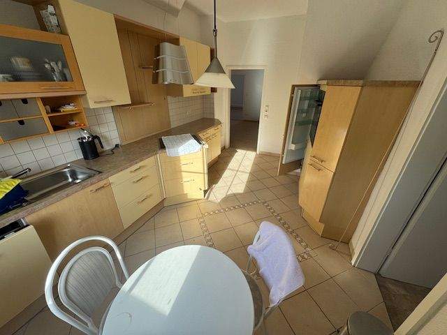 480GS2 - Charmante 4-Zimmer-Wohnung mit Kamin und Einbauküche – direkt an Schule und Bahnhof 4 zimmer