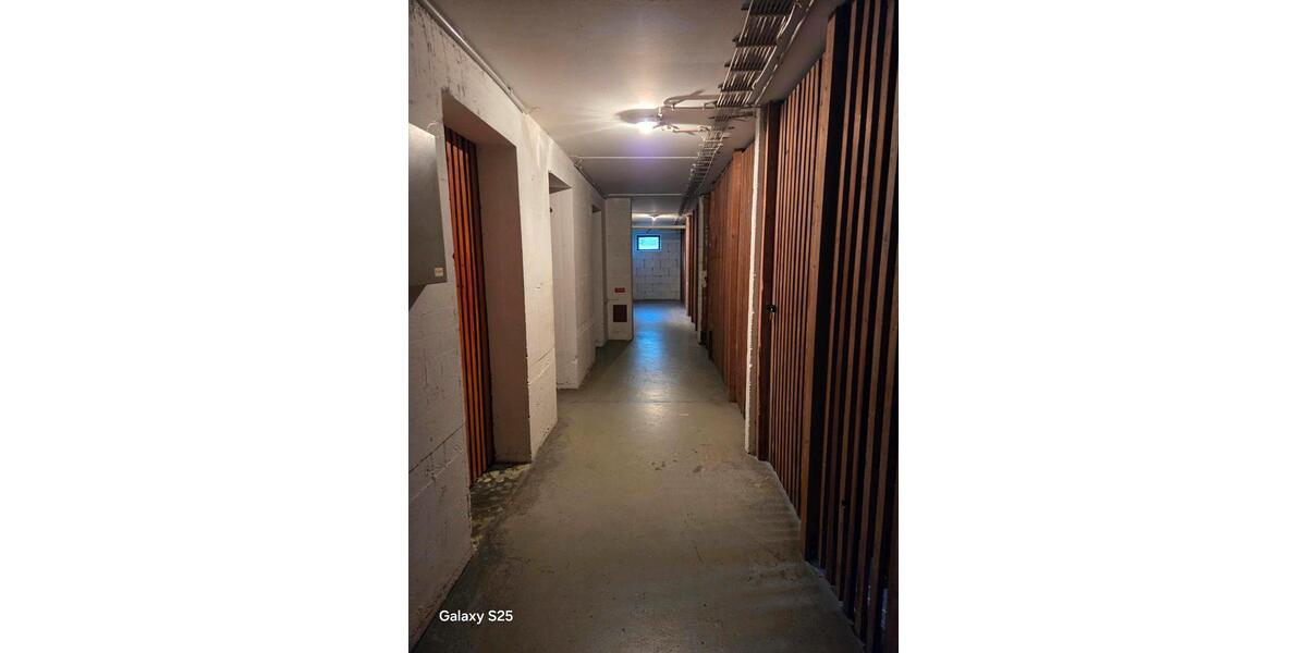 Dachgeschoßwohnung Saarbrücken Neue Bremm - 4 Zimmer, 86 m&sup2;, 265.000&euro; | Angebot:27030056