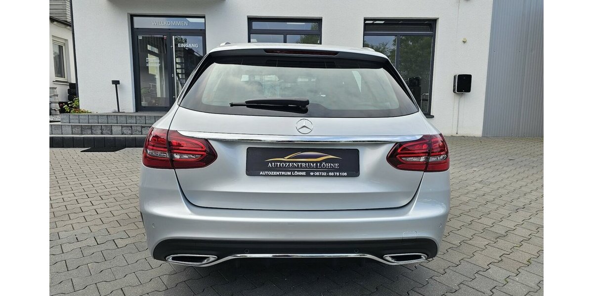Mercedes-Benz C 200 d T AMG Line LED LEDER NAVI AHK AUS 2.HAND 27.850 km 29.990 &euro; Löhne 32584